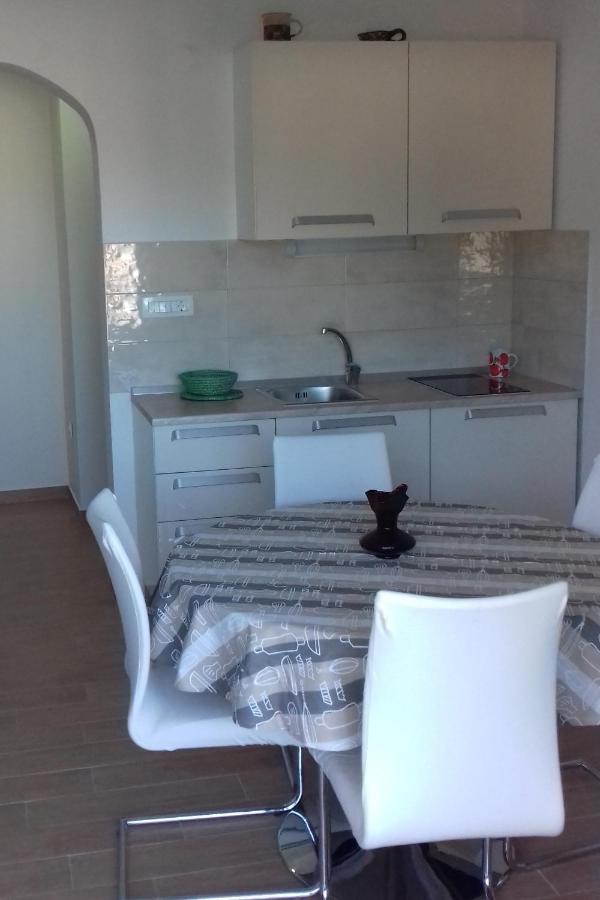 Vrbanj Apartments By The Sea Basina, Hvar - 11817 מראה חיצוני תמונה